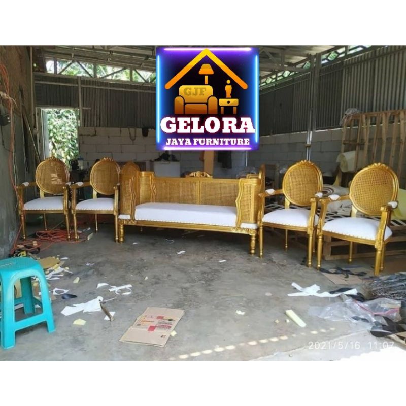 Kursi pengantin kursi akad dekorasi pelaminan