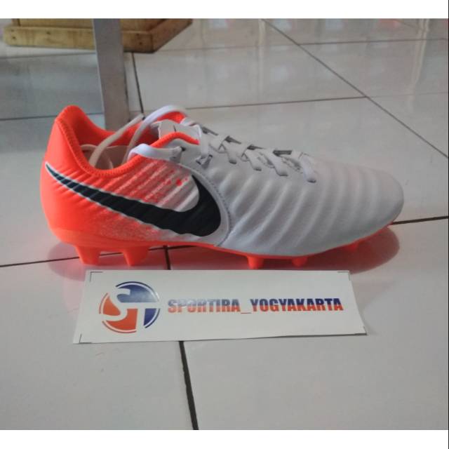 Sepatu Bola Nike Tiempo Legend 7 Academy FG / Orange