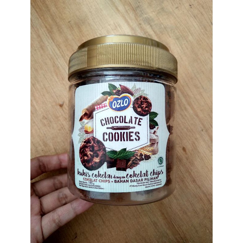 

Khong Guan Ozlo Chocolate Cookies 145gr MURAH!!