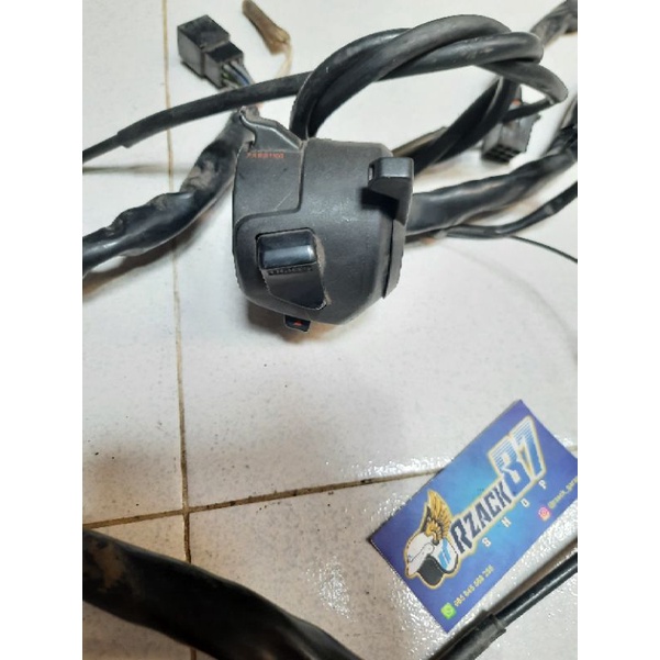 holder kiri saklar kiri Tiger revo Tiger lama