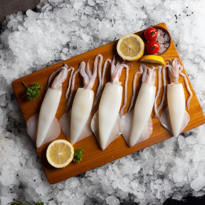 

Cumi Kupas Bersih Utuh JUMBO Fresh Frozen / Premium Seafood Standar Export Quality Grade - 1.8 KG