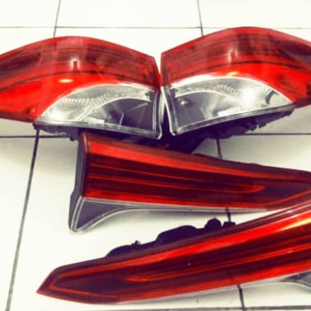 Stoplamp fortuner vrz