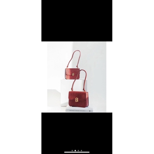 audrey bag buttonscraves