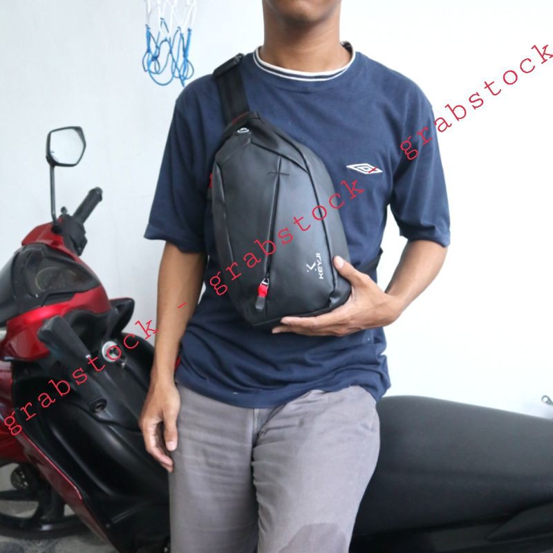 SlingBag Anti Air Tas Selempang Ada Lubang Handsfree/Charger Grabstock