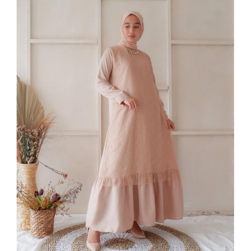 AIRA LACE DRESS