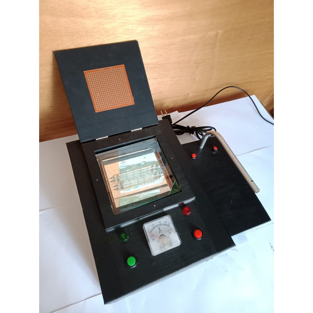 

Mesin Stempel Warna 2 Lampu Besar Setara 4 Lampu U dan Pemotong Karet