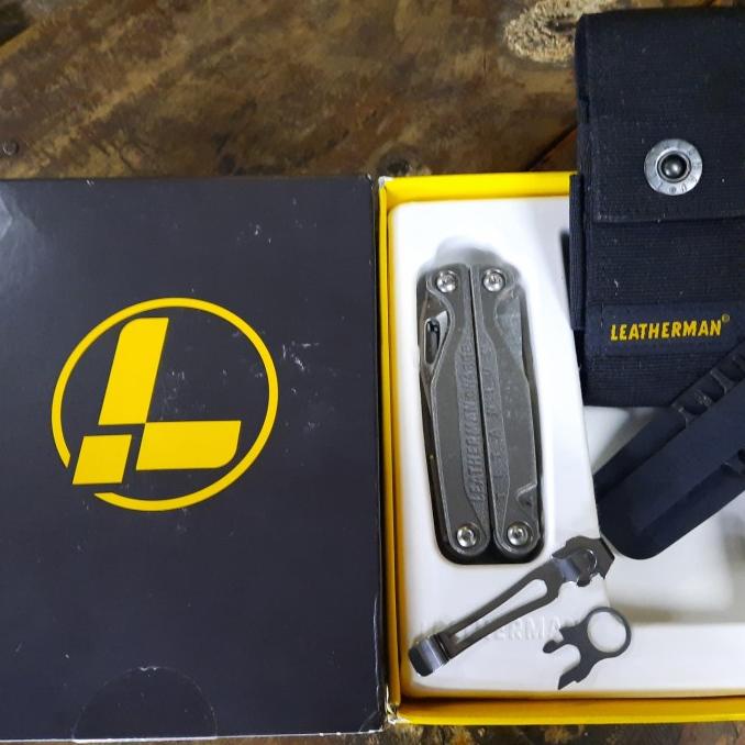 PISAU LIPAT MULTI TOOL LEATHERMAN CHARGE PLUS UJKM4125VB