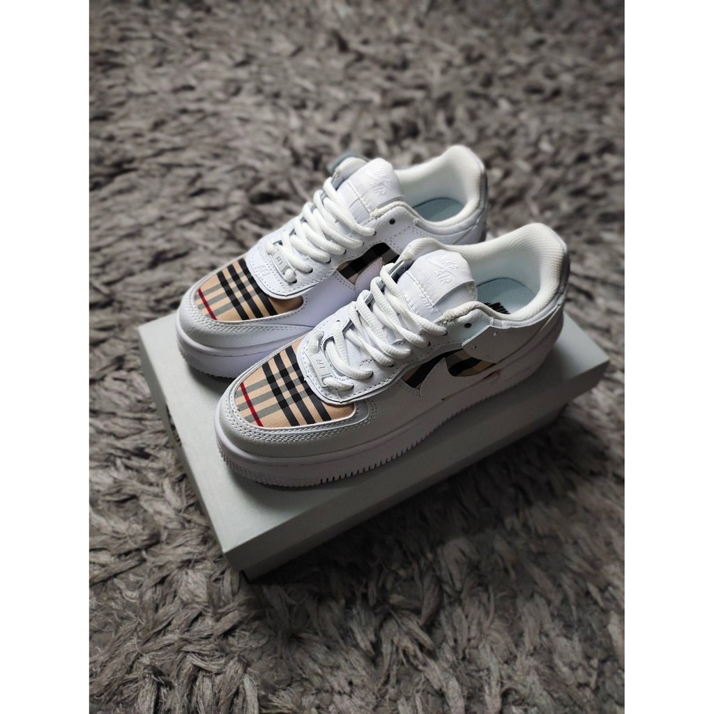 nike hyperdunk red and black