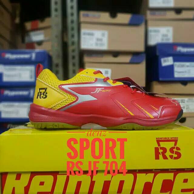 Sepatu badminton RS JF 704