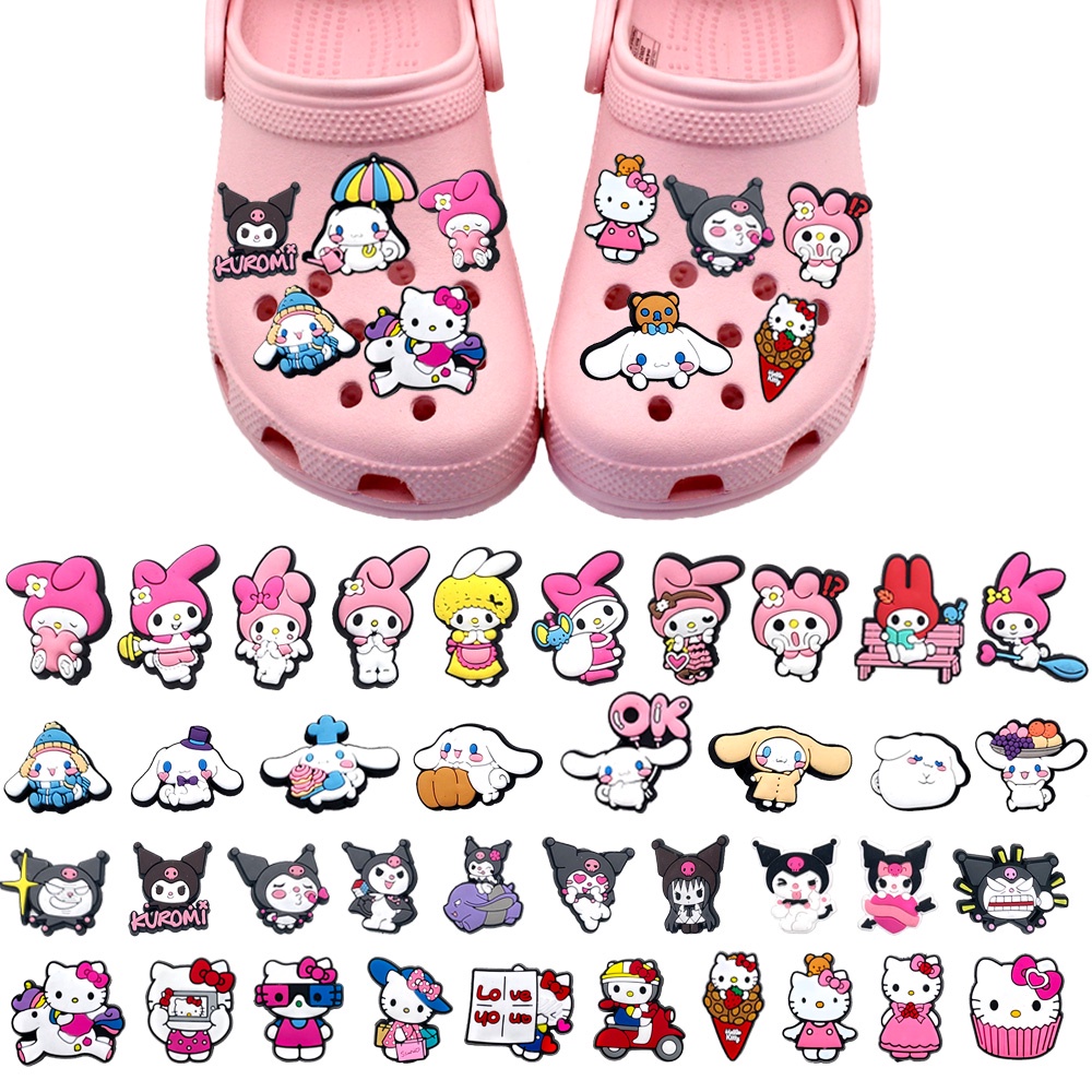 Hello kitty Jibbitz Crocs pin wanita charms sandal Sanrio Kuromi DIY Aksesoris Bahan Untuk Dekorasi Sepatu Hadiah anak pria