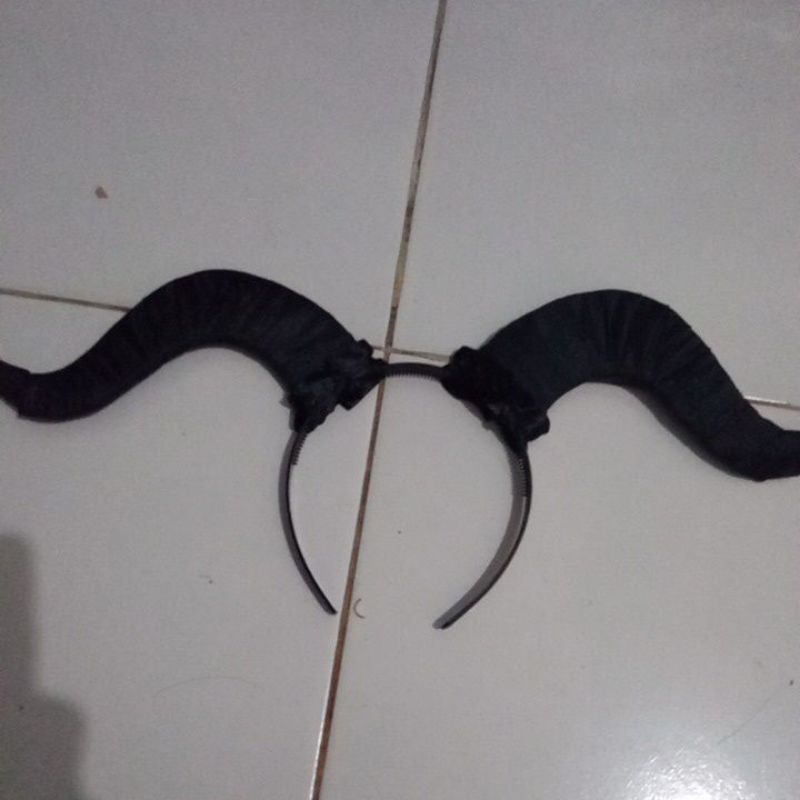 halloween bando tanduk hitam ala maleficent