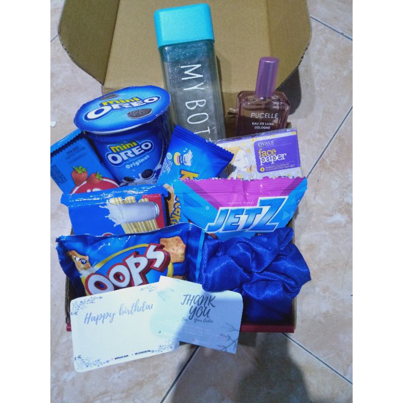 

Gift box | Hampers | kado ulang tahun | kado | kado valentine | kado pernikahan | kado wisuda
