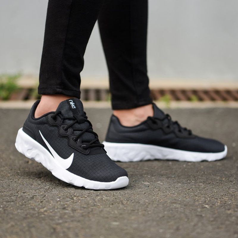 NIKE WMNS EXPLORE STRADA - BLACK / WHITE CD7091-003