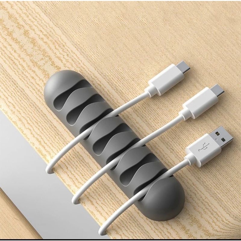 Karet Holder Kabel Casan 3 / 5 / 7 Lubang Cable Organizer Klip Tempel Kabel Earphone / Kabel data