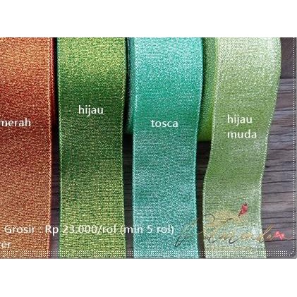

PEGL-18 : Pita Glitter Metalik 3,8cm (per rol)