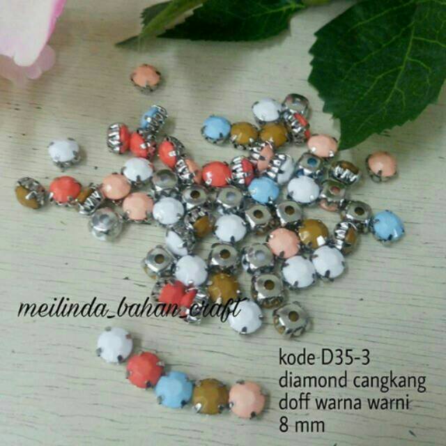 

Kode D35-3. Diamond cangkang doff warna warni 8 mm. Dijual per 12 pcs