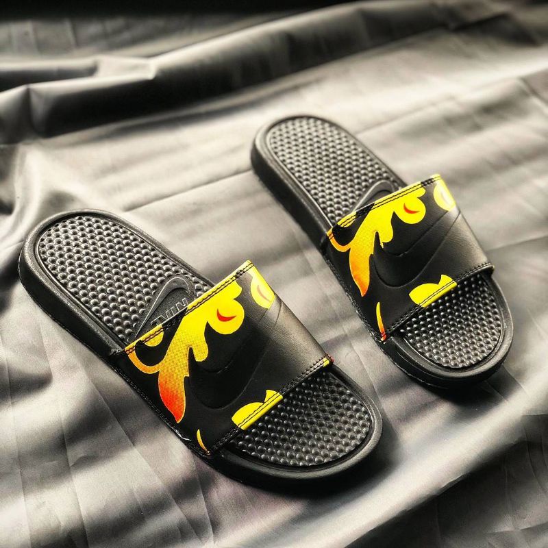 SANDAL SLIDE NIKE BENASSI SWOOSH, SANDAL NIKE BATMAN PREMIUM, SANDAN NIKE FLIF-FLOP BENASSI SWOOSH