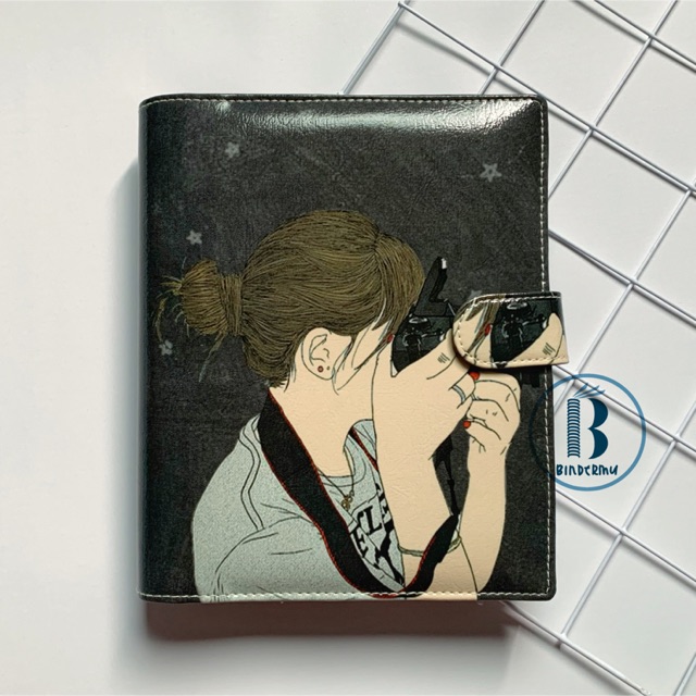 

Binder READY Motif Tumblr Camera Girls Printing Kulit 20ring A5 dan 26ring B5 Murah Lucu Supplier