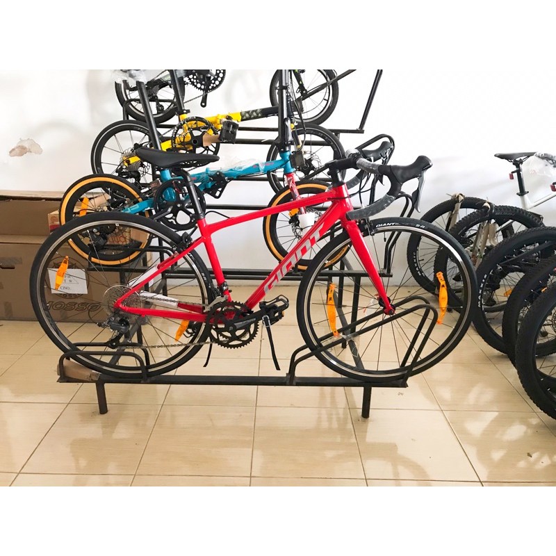 Road Bike 700c Giant Contend 3