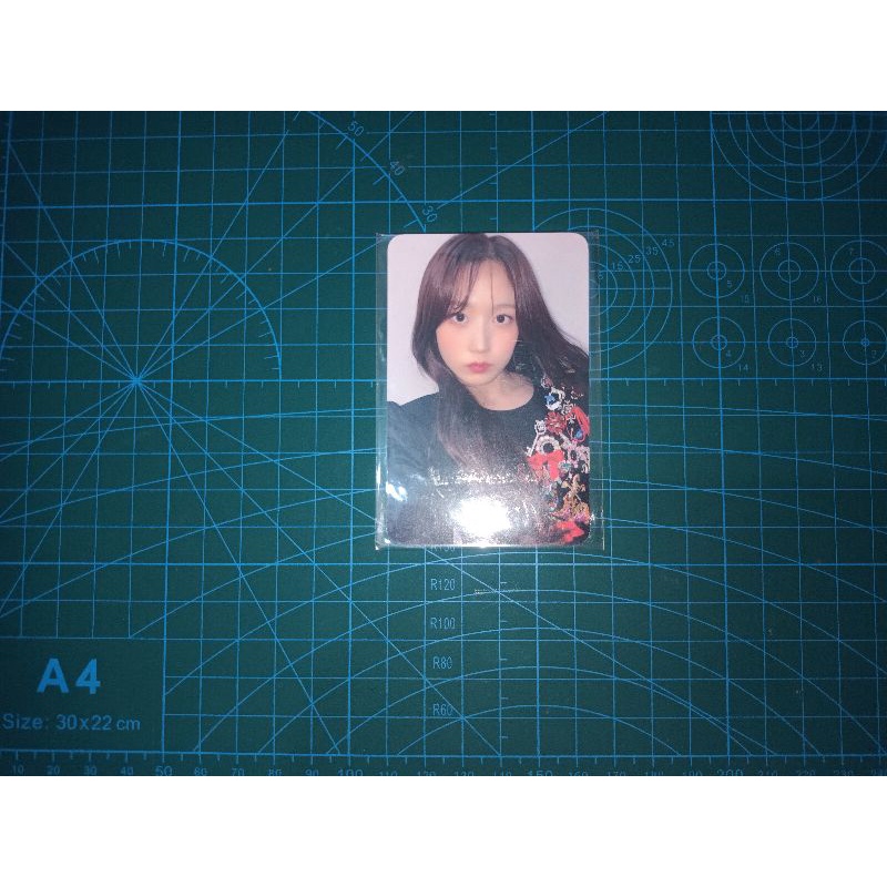 BENEFIT HELLO82 HAEWON NMIXX