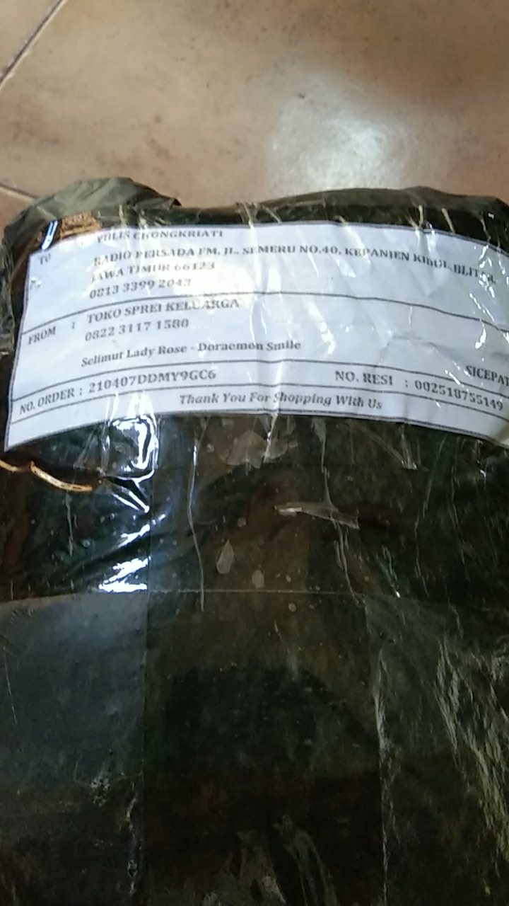 Selimut Lady Rose - Doraemon Smile