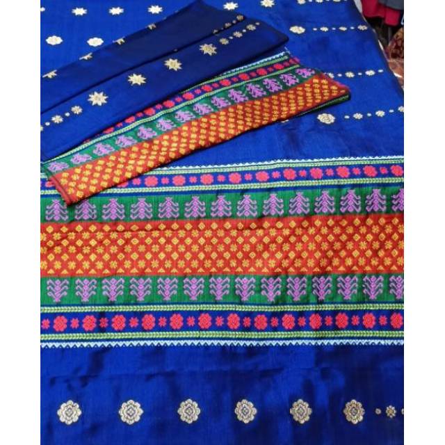 Songket tenun asli Palembang sadom tumpal ulos