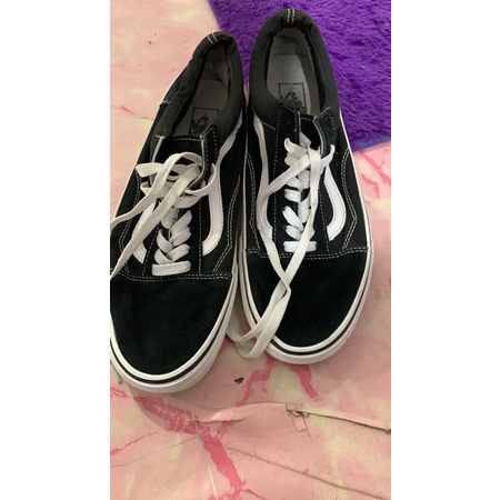 sepatu bekas