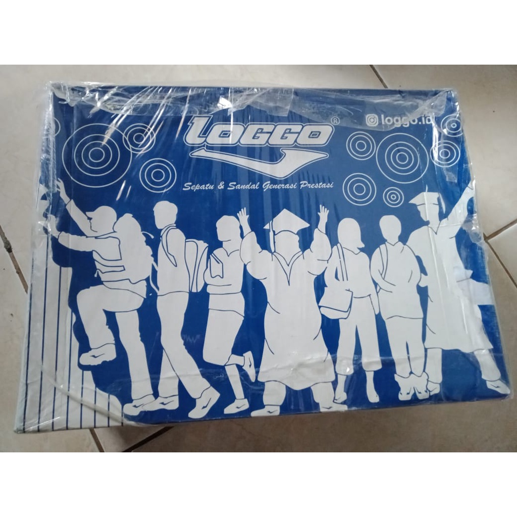 Sepatu Sekolah Loggo Black Pria