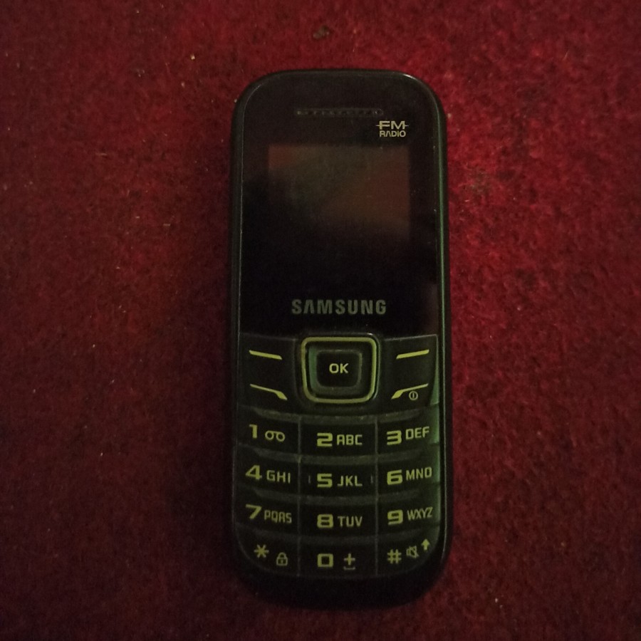 hp samsung gt E1205Y / hp samsung jadul / samsung bekas/ samsung murah