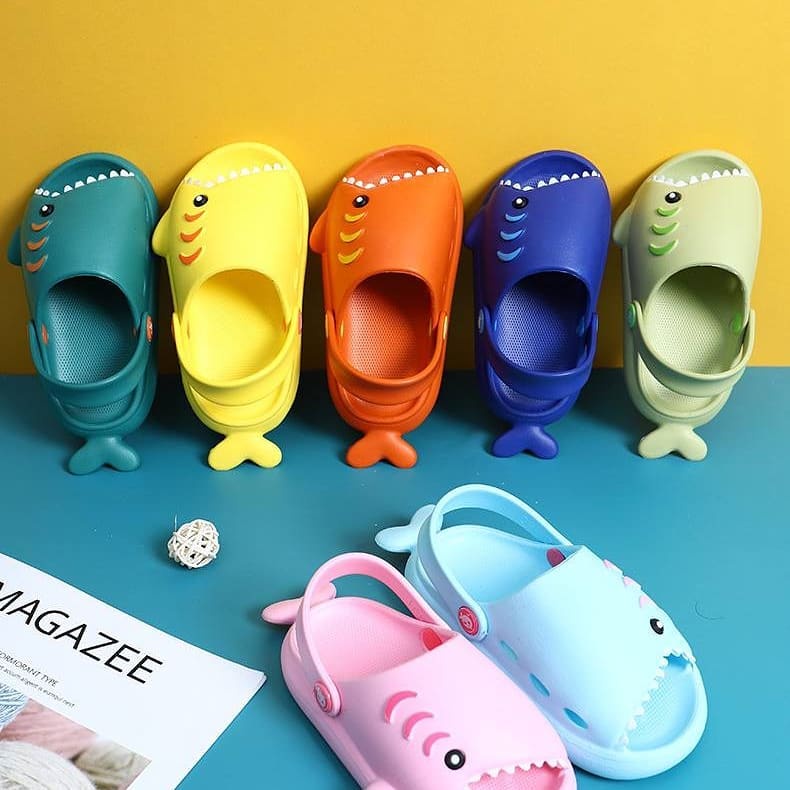 BABY SHARK SANDAL