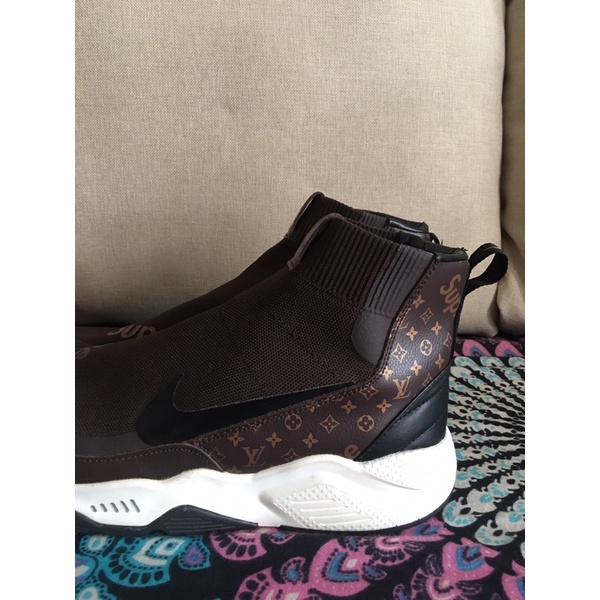 sepatu nike huarache x lv x supreme second bekas