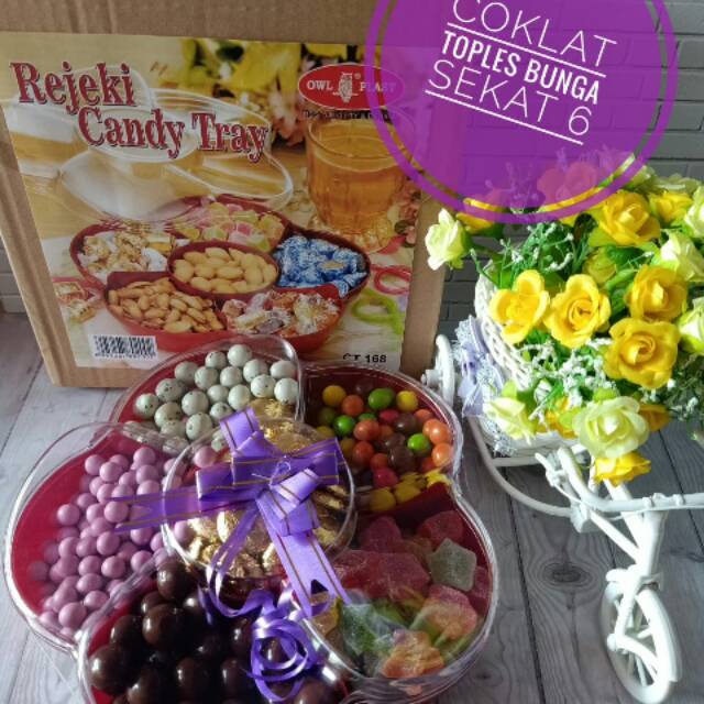 

Parcel coklat ada 6 varian coklat kacang,coklat koin,coklat roti....minat langsung order masih bnyak