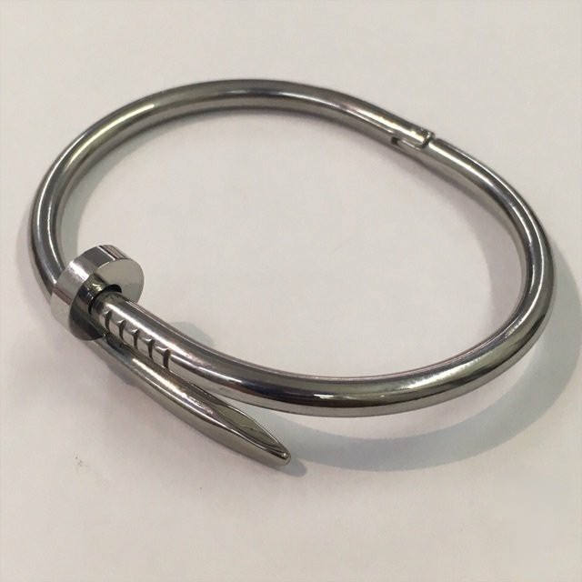 Gelang Pria C4rtier Model Paku Titanium
