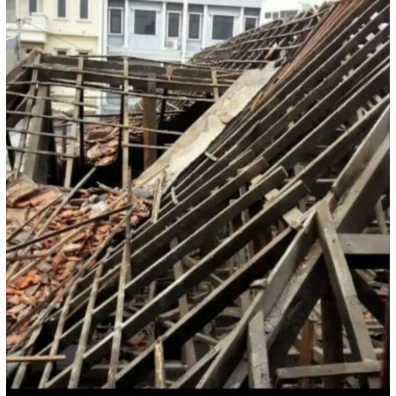 renovasi rumah ganti atap baja ringan