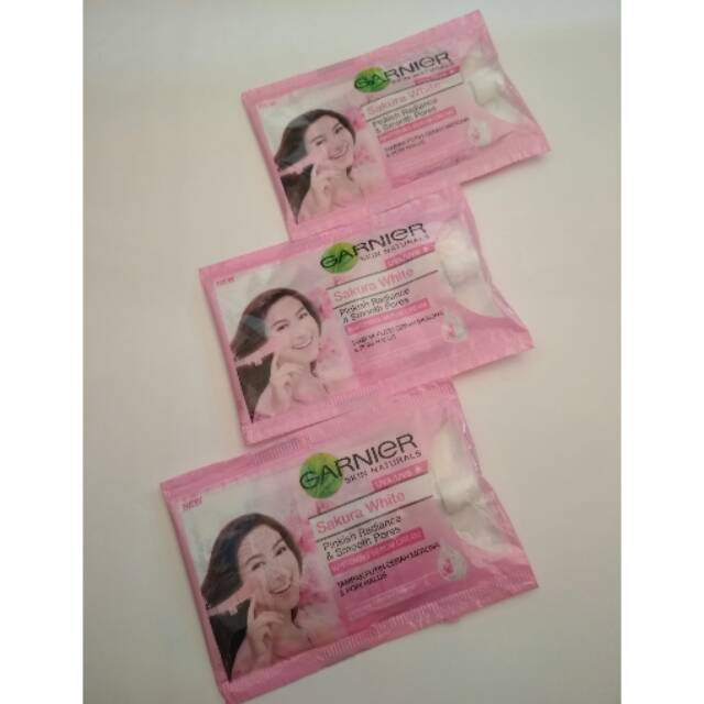 

GARNIER Skin Natural Sakura White 7 ml