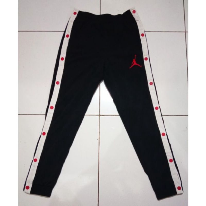 Celana Training Jogger Nike Air Jordan Second Preloved Trift Original