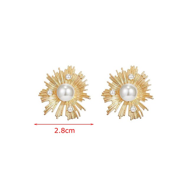 LRC Anting Tusuk Fashion Golden Seaweed Flower Pearl Irregular Alloy Stud Earrings A61817