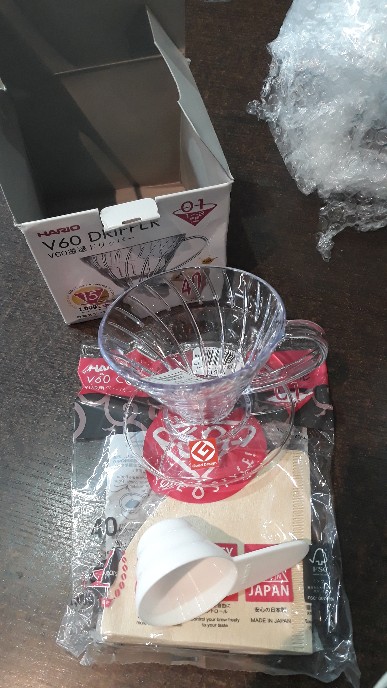 Paket Hario V60 + Paper Filter (isi 40)