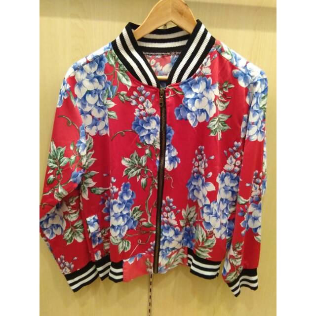 Jaket bomber motif bunga