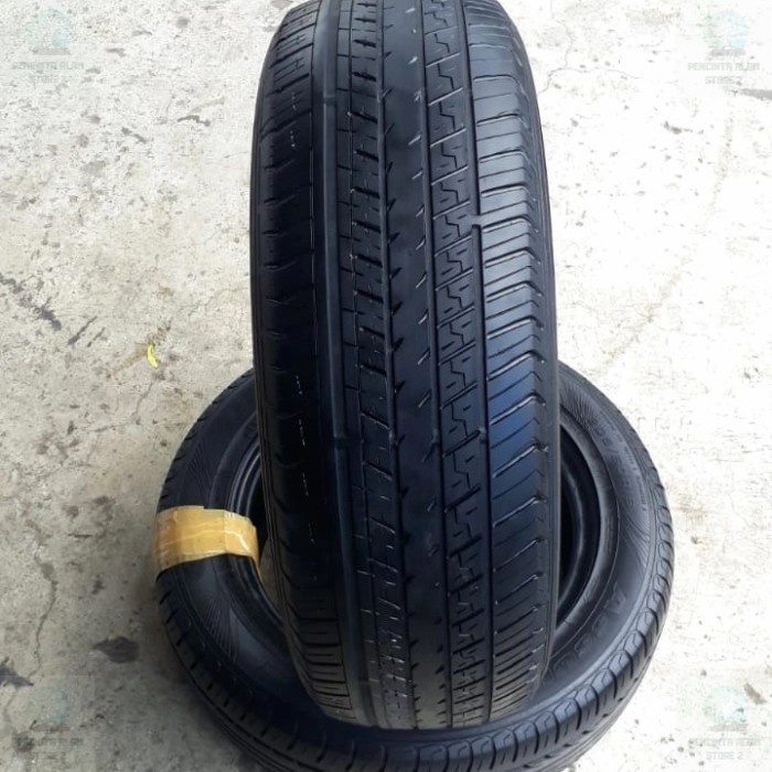 BAN DUNLOP GRANDTREX 225/65 R17 75%