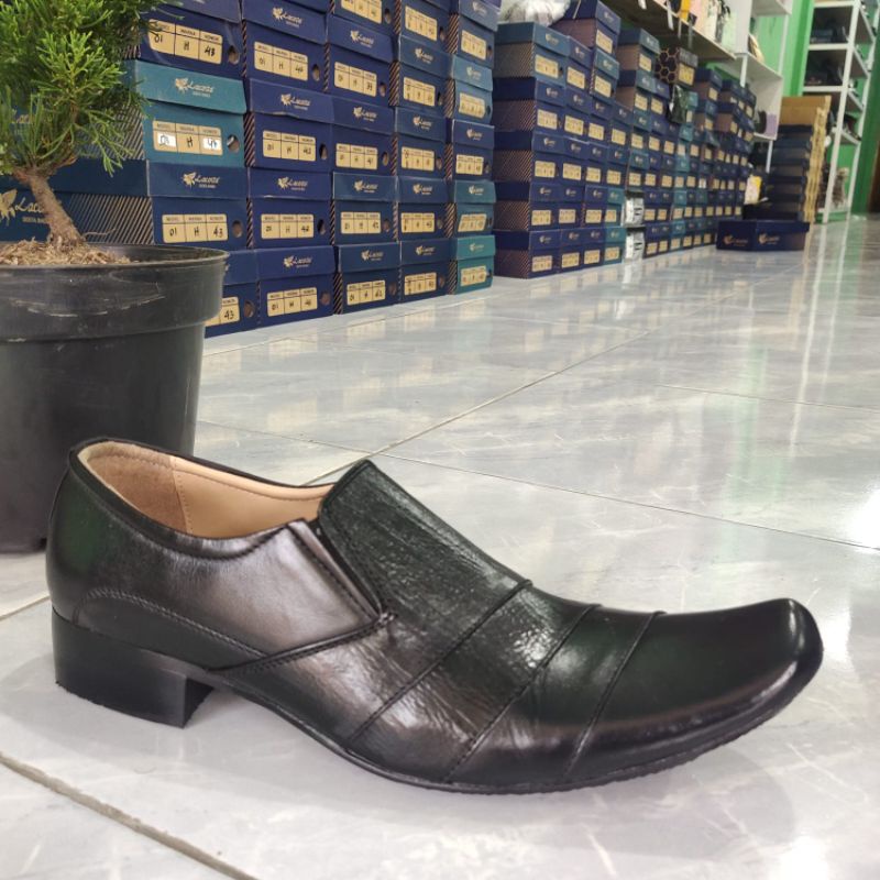 Lacosta Sepatu Pantofel Pria Kulit Asli 100% Tanpa tali