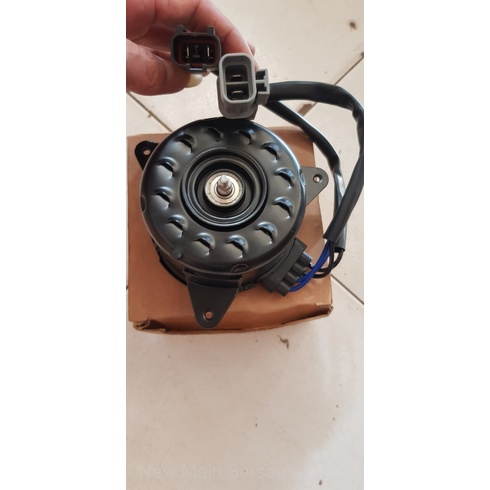 Motor fan nissan juke nissan evalia