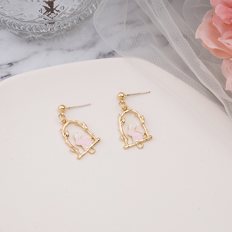 Anting Tusuk Desain Kartun Alice bunny Bahan 925 silver needle Untuk Wanita