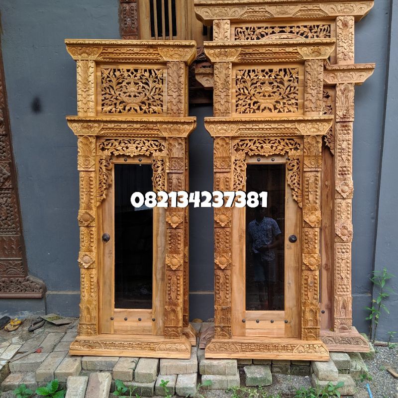 Satu Paket Jendela Gebyok Ukir Kaca Jati Minimalis Jepara