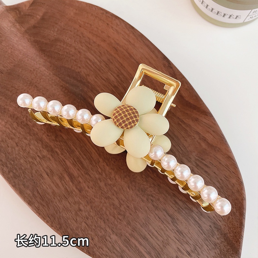 Korean Metal Pearl Big Hair Clip Hair Claw Flower Fashion Ponytail Holder Hairpin Woman Hair Accessories