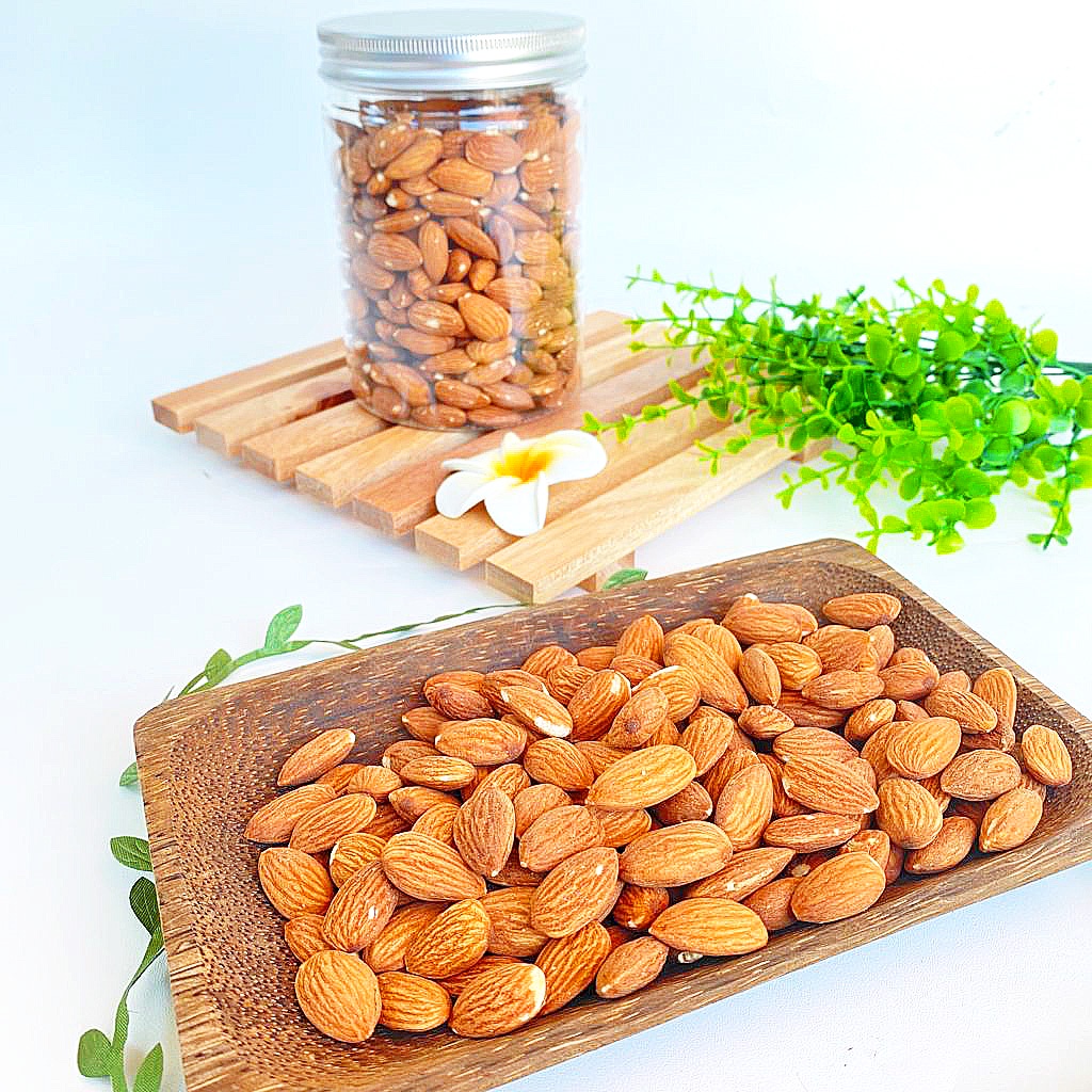 

Makanan Ringan Kacang Almond Kacang Almond Roasted Kacang Almond Premium Murah 400 gr