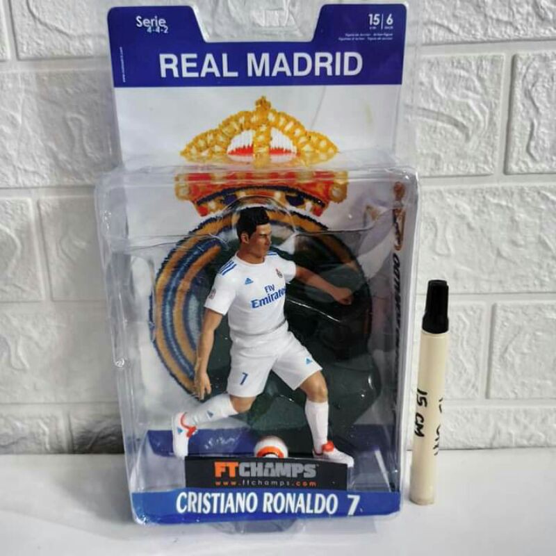 mainan action figurechristian ronaldo 7
real madrid
figure sepak bola