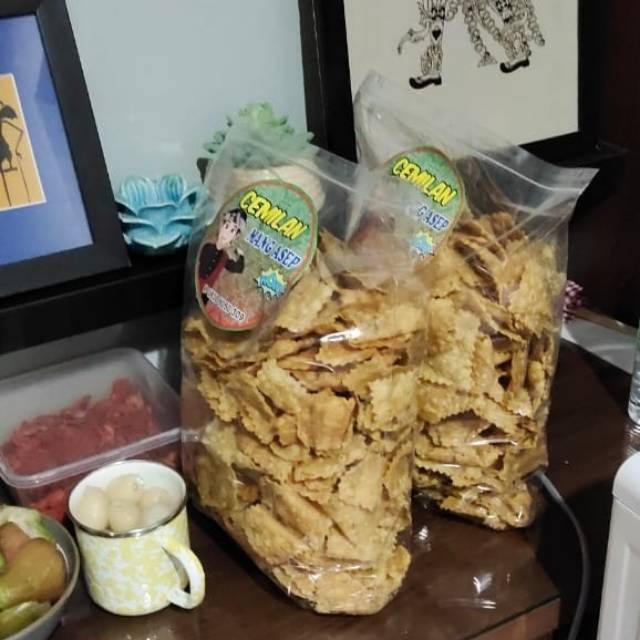 

Keripik bawang pedas mang Asep