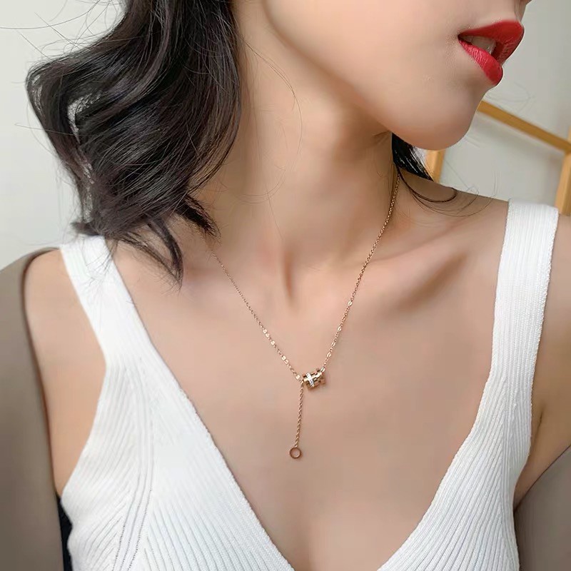 Kalung Rumbai Angka Romawi Pendek | Rantai Klavikula Bahan Titanium Steel Anti Karat Rose Gold 18K