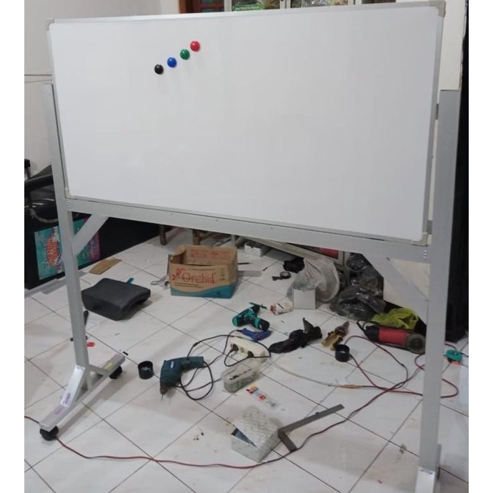 

((((()paling dicari] Whiteboard standing magnetic / papan tulis standing magnet 90 x 120 cm